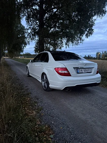 Mercedes-Benz C180 D 2012 photo 5
