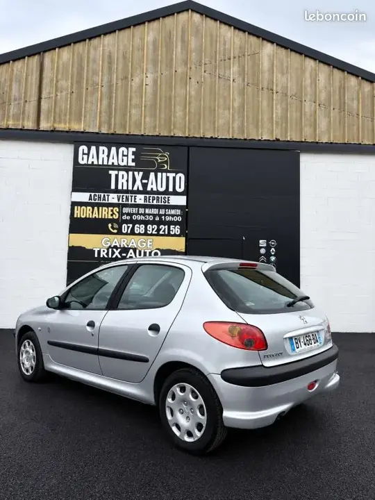 Peugeot 206 2005 photo 2