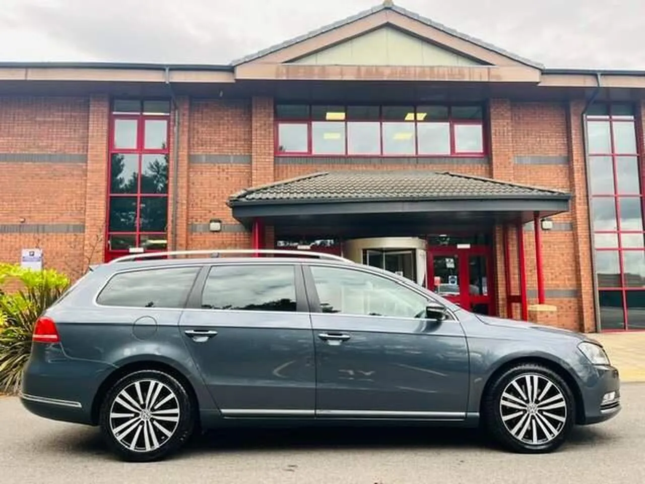 Volkswagen Passat 2013 photo 5