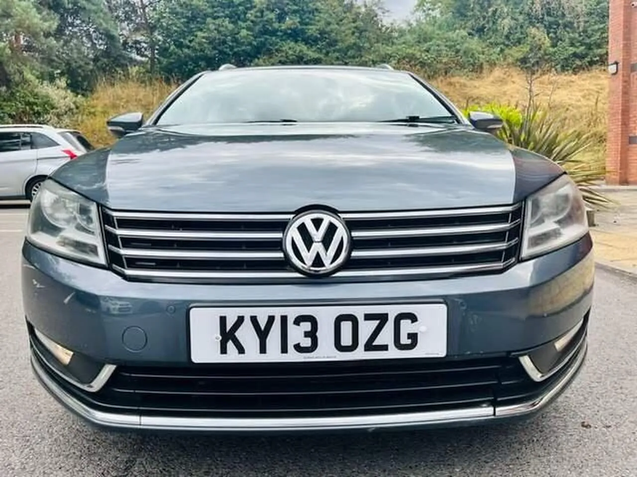 Volkswagen Passat 2013 photo 2