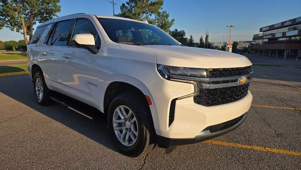 Chevrolet Tahoe 2021 photo 2