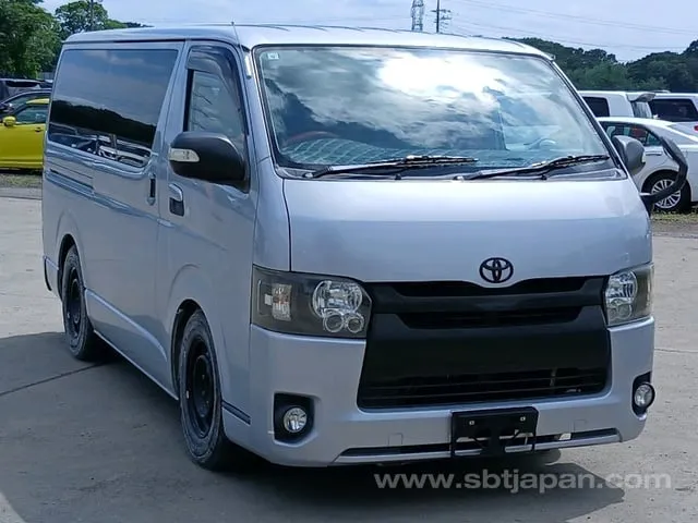 Toyota Regius Ace