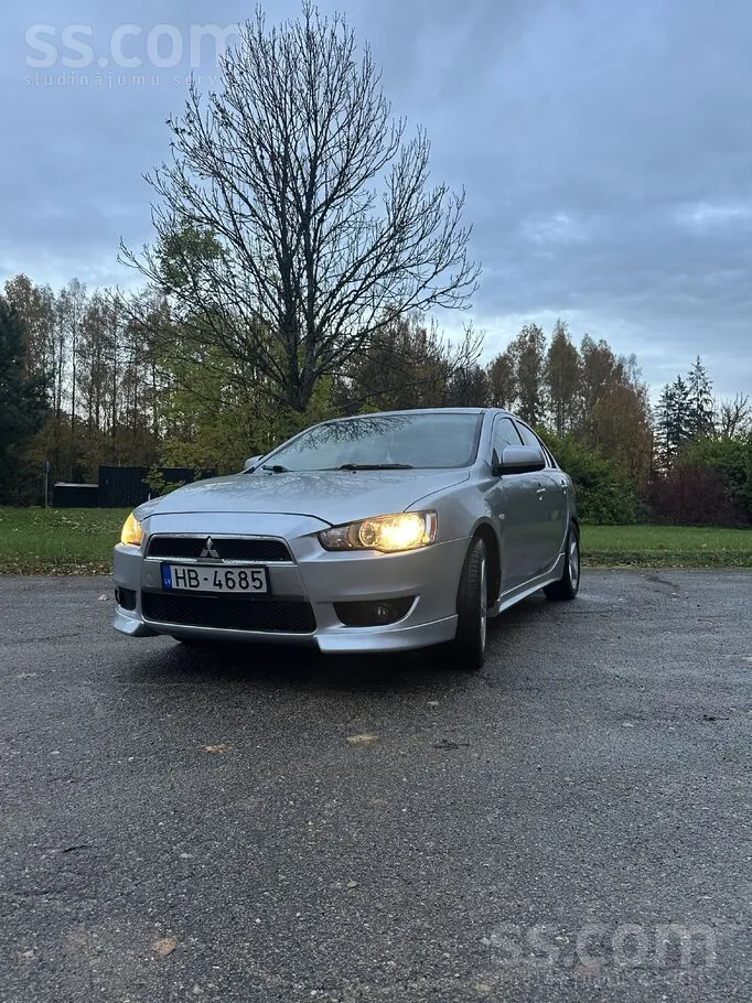 Mitsubishi Lancer
