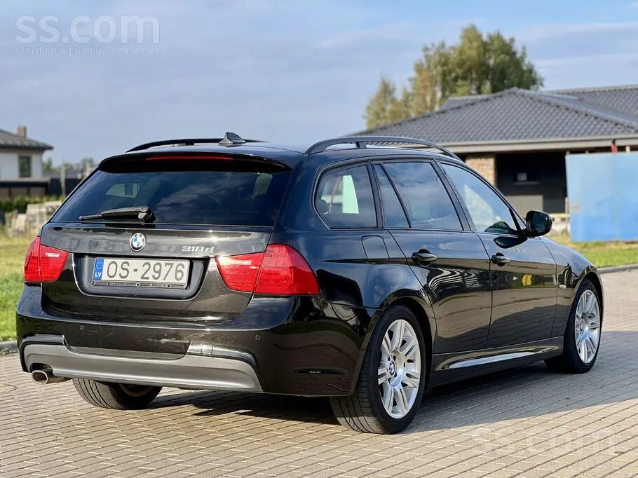 BMW 318D 2009 photo 3