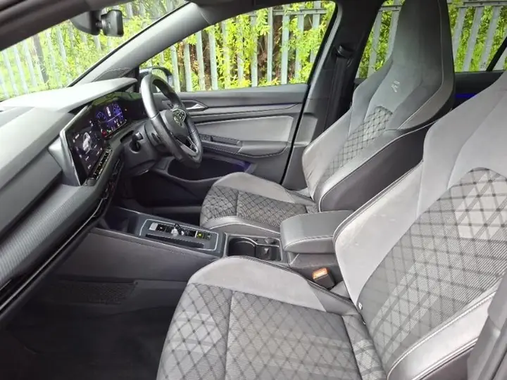 Volkswagen Golf 2022 photo 5