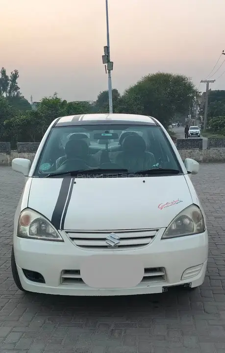 Suzuki Liana