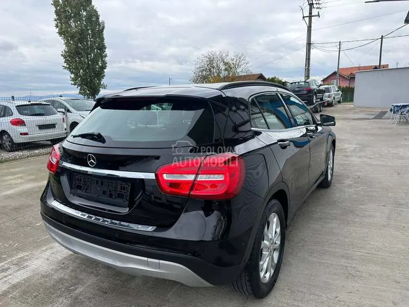 Mercedes-Benz Gla 180 2016 photo 4