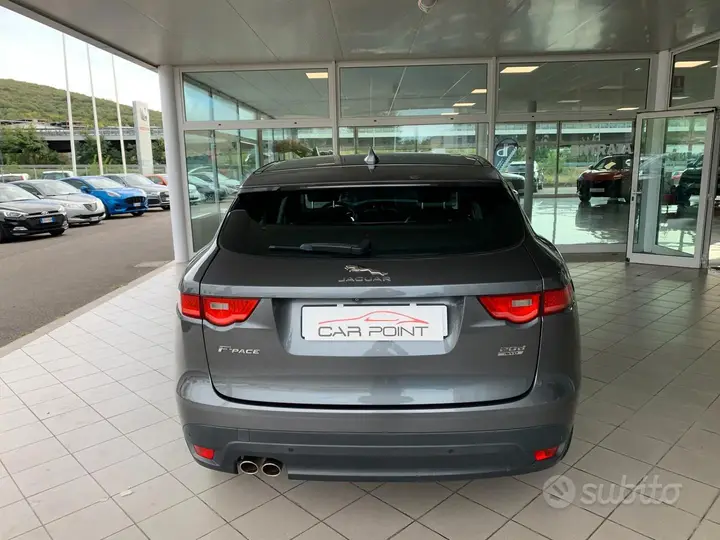Jaguar F-Pace 2019 photo 4