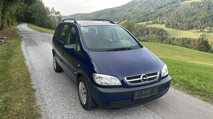 Opel Zafira 2004 photo 2