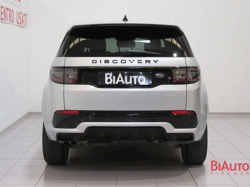 Land Rover Discovery Sport 2021 photo 3