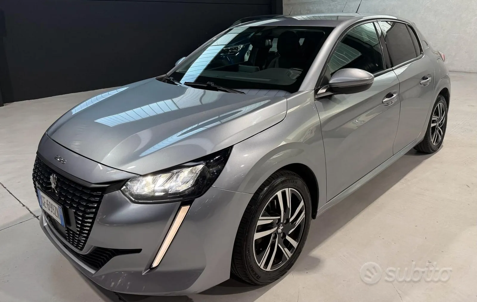 Peugeot 208 2021 photo 3