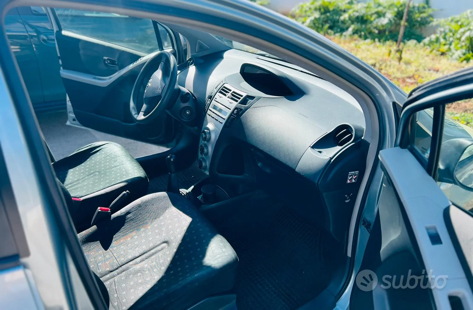 Toyota Yaris 2007 photo 3