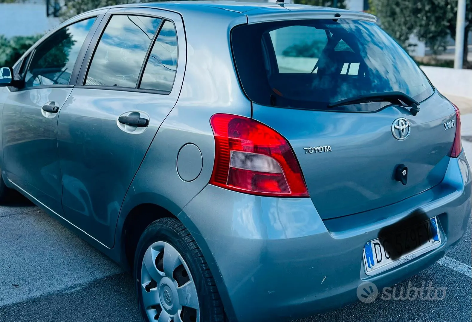Toyota Yaris 2007 photo 2