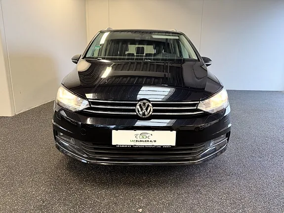 Volkswagen Touran 2016 photo 2