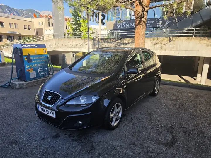Seat Altea Xl 2011 photo 2