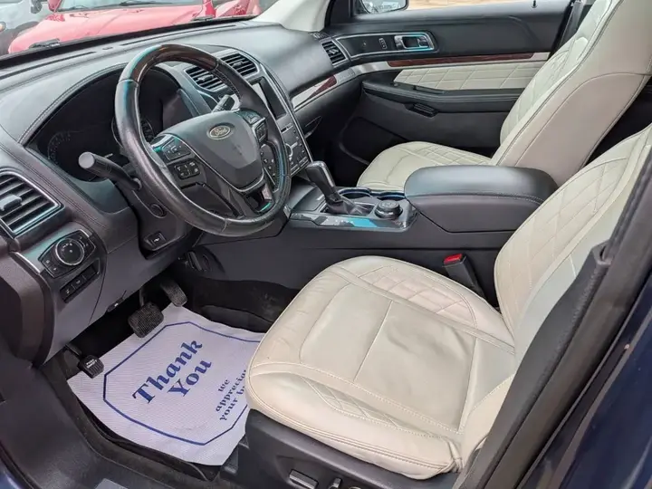 Ford Explorer 2017 photo 4