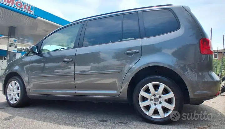 Volkswagen Touran 2014 photo 4
