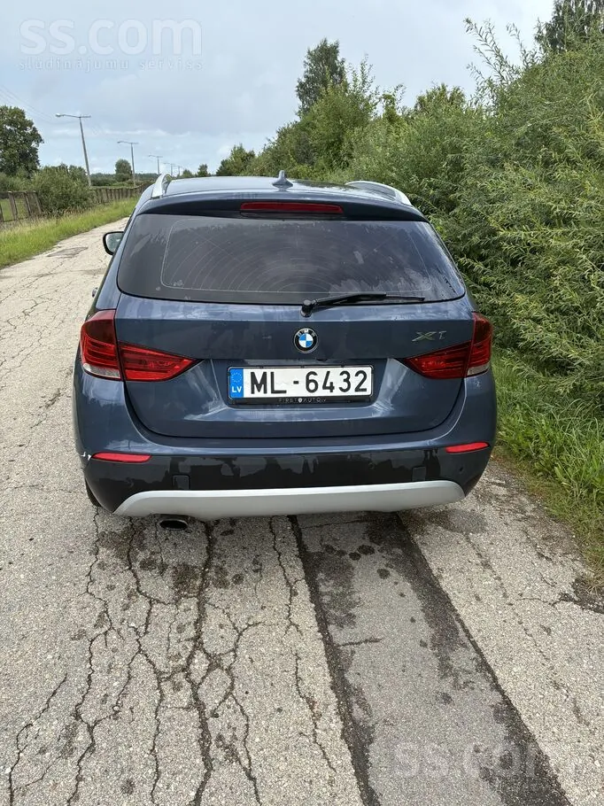 BMW X1 2011 photo 4