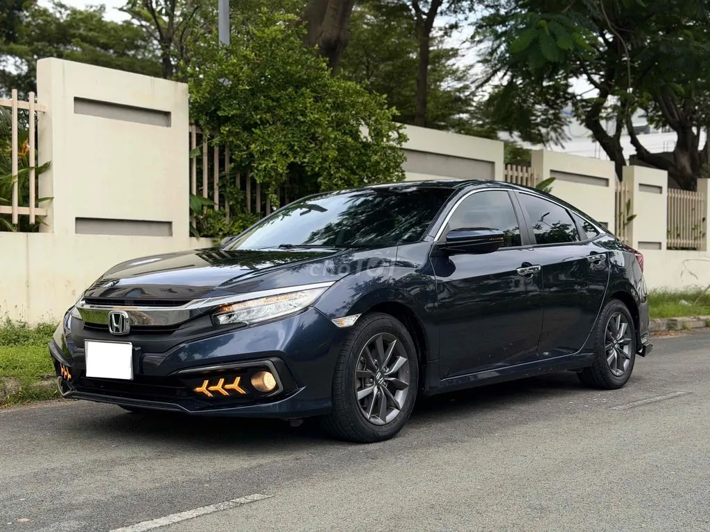 Honda Civic 2021 photo 2