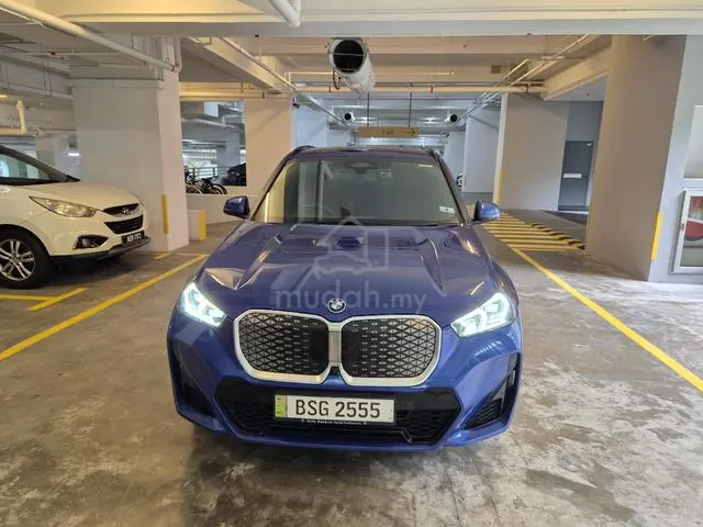 BMW Ix1