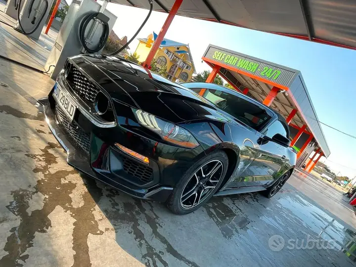 Ford Mustang 2022 photo 2