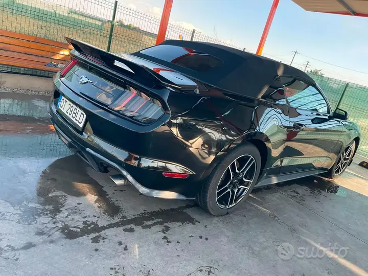 Ford Mustang 2022 photo 4