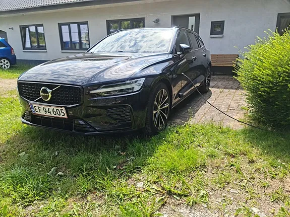 Volvo V60 2024 photo 3