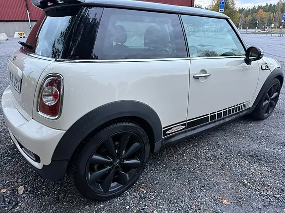 Mini Cooper S 2011 photo 5