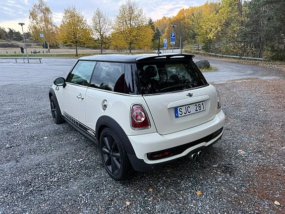 Mini Cooper S 2011 photo 3