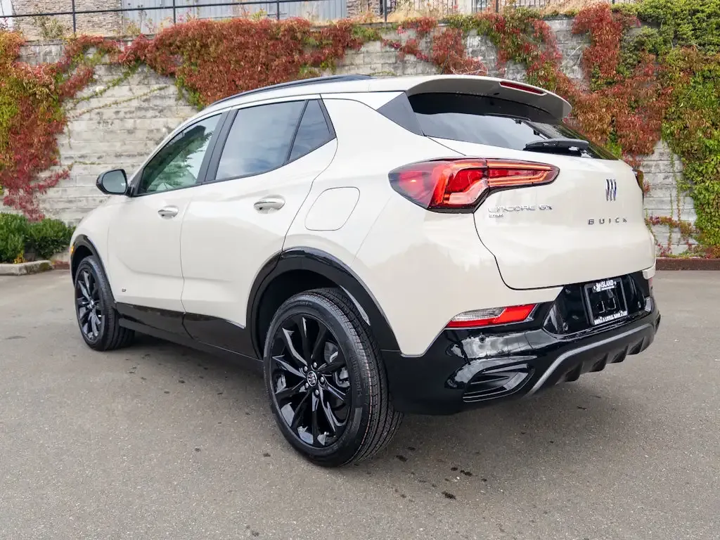 Buick Encore 2026 photo 3