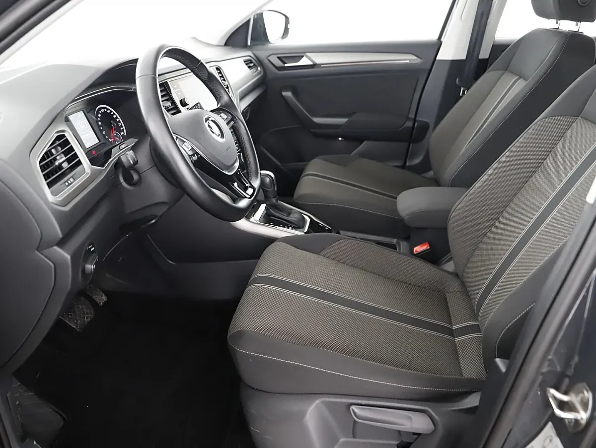 Volkswagen T-Roc 2021 photo 3
