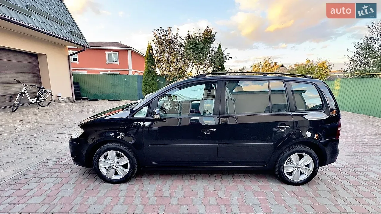 Volkswagen Touran 2007 photo 4