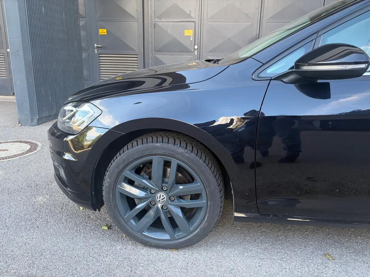 Volkswagen Golf 2017 photo 2