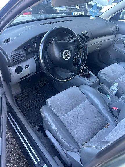 Volkswagen Passat 2003 photo 2
