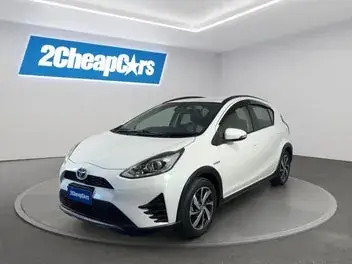 Toyota Aqua 2017 photo 2