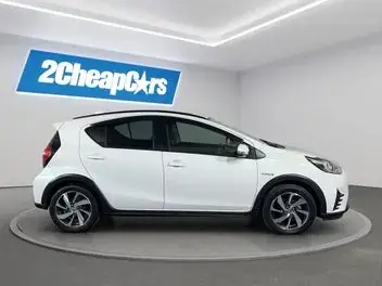 Toyota Aqua 2017 photo 5