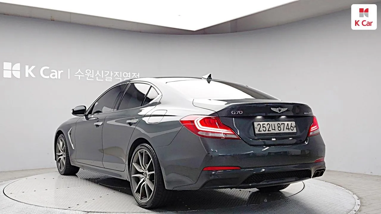 Genesis G70 2020 photo 4