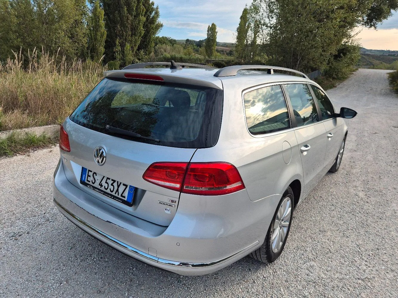 Volkswagen Passat 2014 photo 2