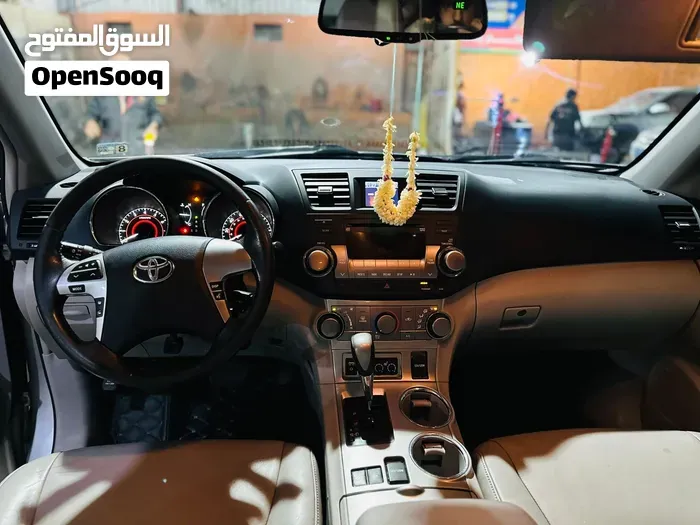 Toyota Highlander 2012 photo 4