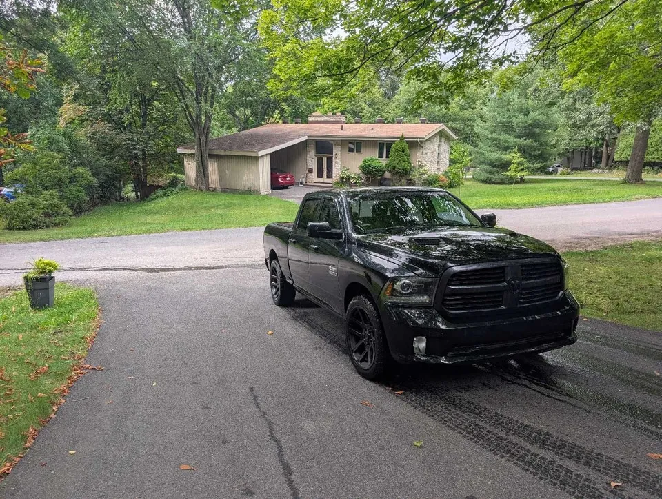 Dodge Ram 1500 2013 photo 3