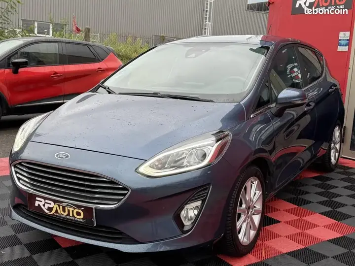Ford Fiesta 2019 photo 2