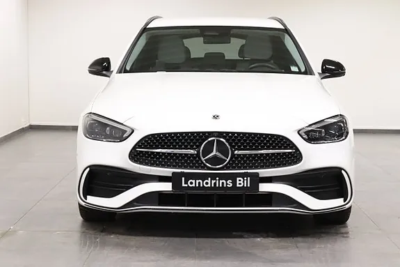Mercedes-Benz C300 2025 photo 2