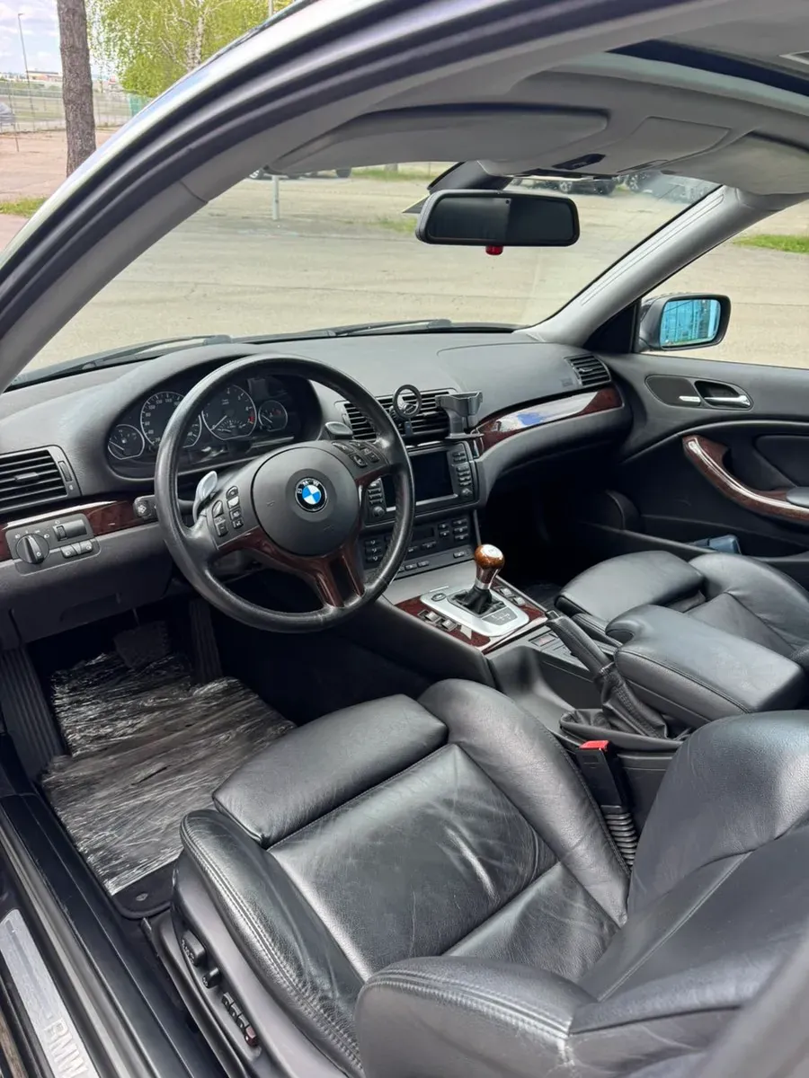 BMW 3 Series 2004 photo 3