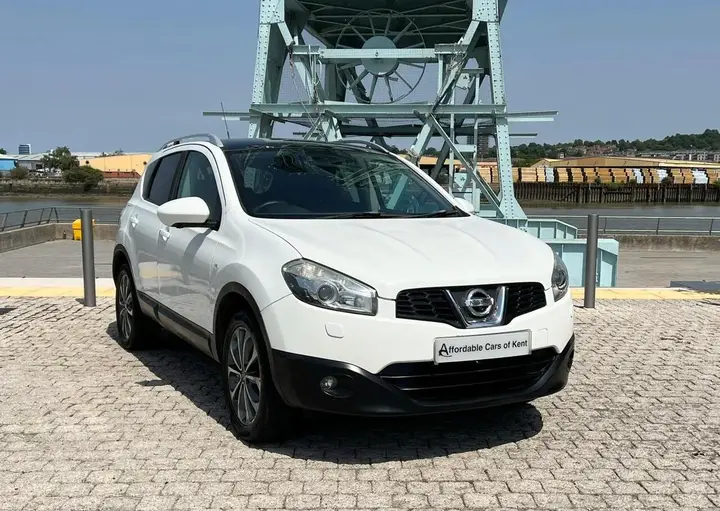 Nissan Qashqai 2013 photo 2