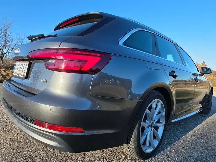 Audi A4 2017 photo 3
