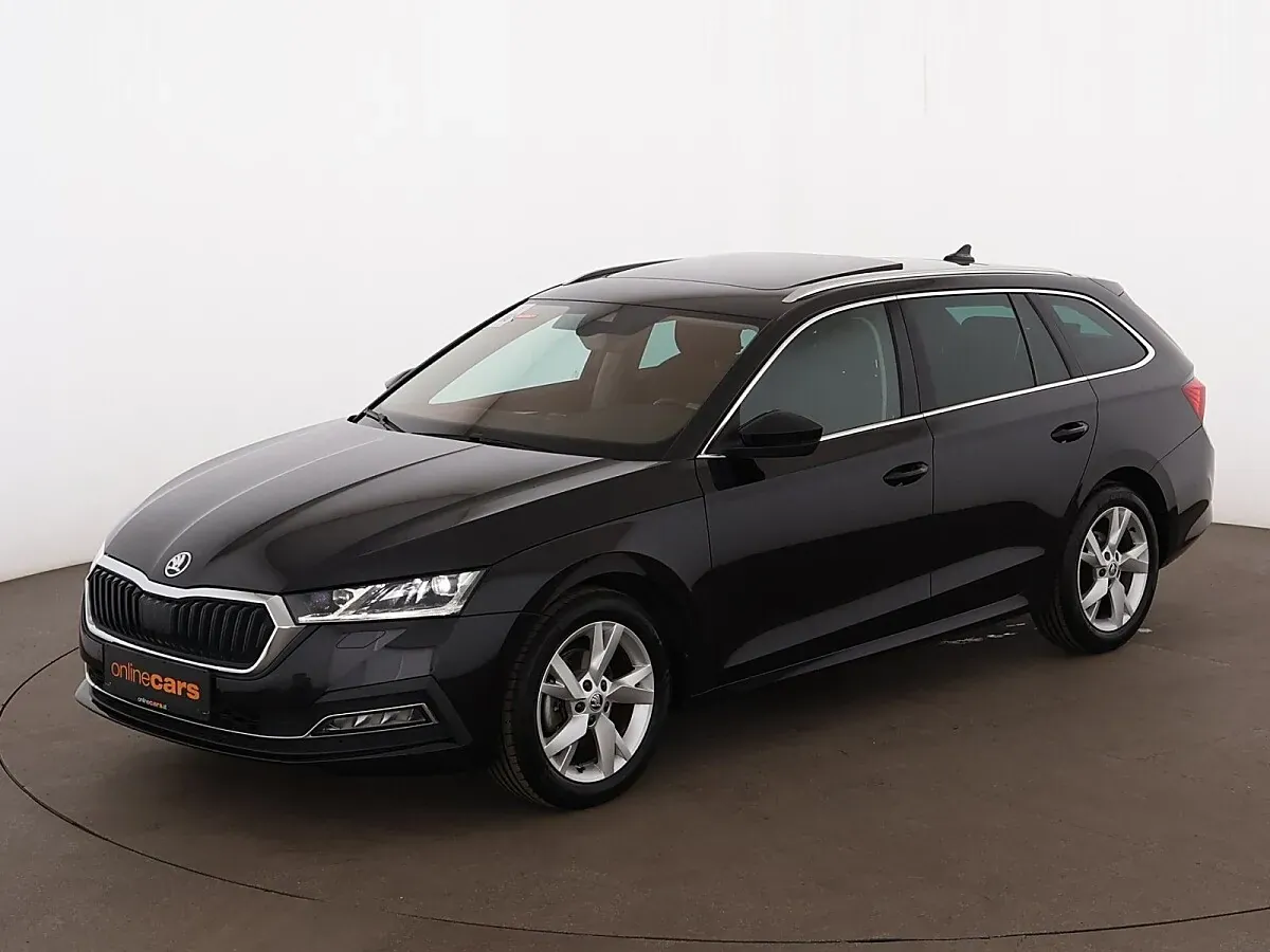 Skoda Octavia 2022 photo 2