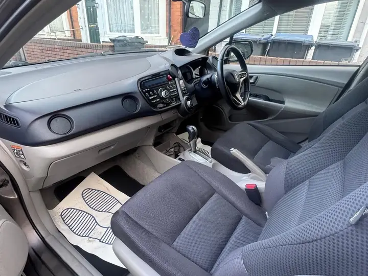 Honda Insight 2010 photo 3