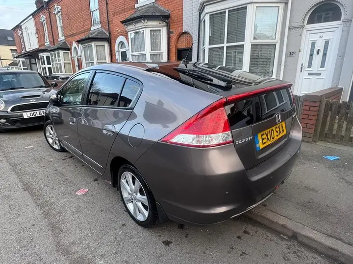 Honda Insight 2010 photo 2
