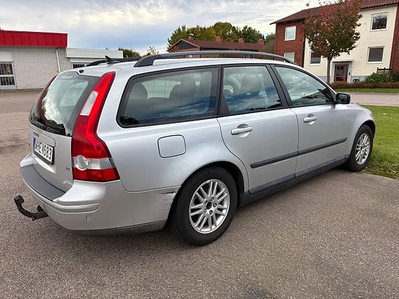 Volvo V50 2005 photo 2