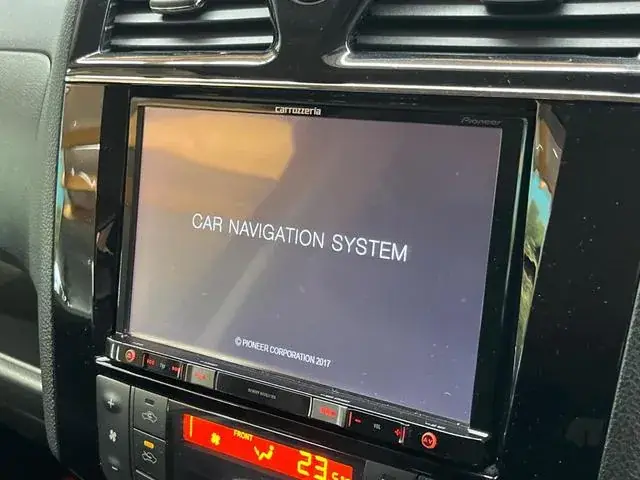 Nissan Serena 2014 photo 5